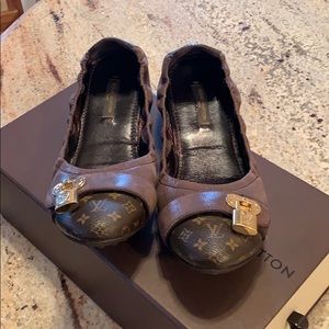 Louis Vuitton ballet flats